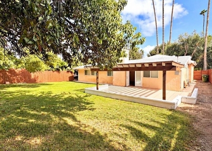 6433 Oakdale Avenue - Photo 1