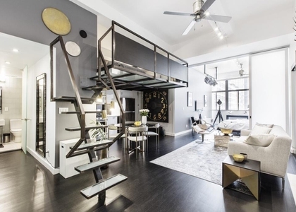 310 E 40th Street - Photo 1