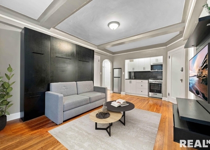 227 E 57th Street - Photo 1