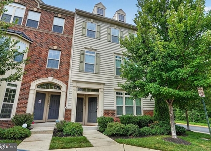 42284 Tackroom Terrace - Photo 1