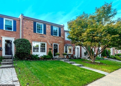 321 Gundry - Photo 1