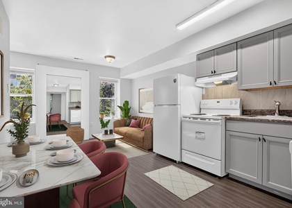 1537 W Stiles Street - Photo 1