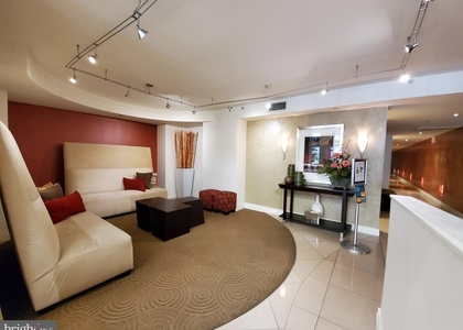 915 E St Street Nw - Photo 1