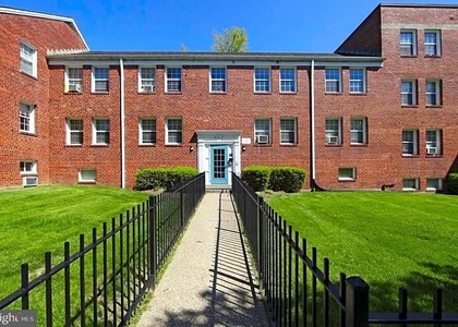 205 Elmira Street Sw - Photo 1