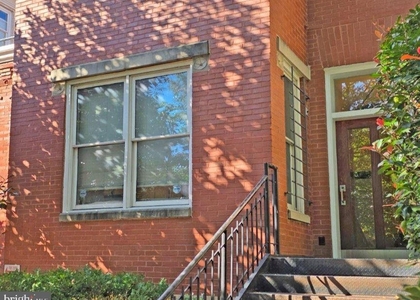 326 8th Street Ne - Photo 1