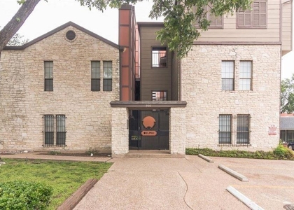 706 W 24th St - Photo 1