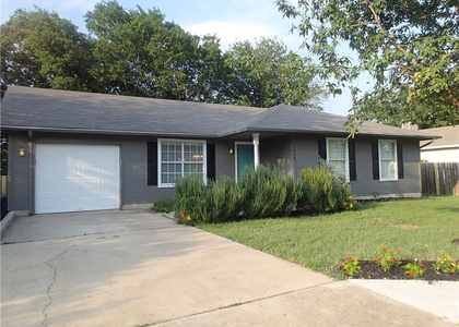 2408 Berkeley Ave - Photo 1