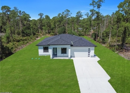 1009 Moore Avenue - Photo 1