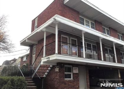 320 Elm - Photo 1