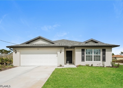 3114 70th Street W - Photo 1
