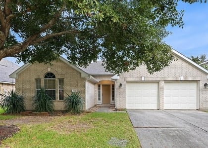 622 Oak Briar Drive - Photo 1