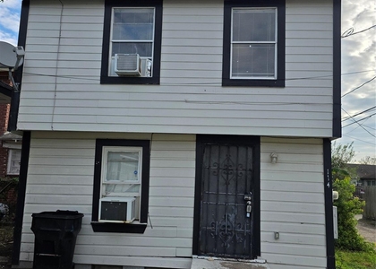 114 Canton Street - Photo 1