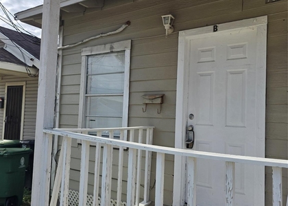 7902 Hudson Street - Photo 1