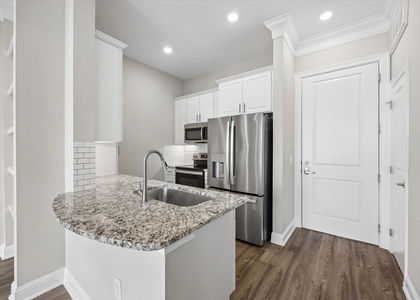 2111 Austin Street - Photo 1