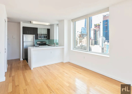 West 37th Street - Photo 1