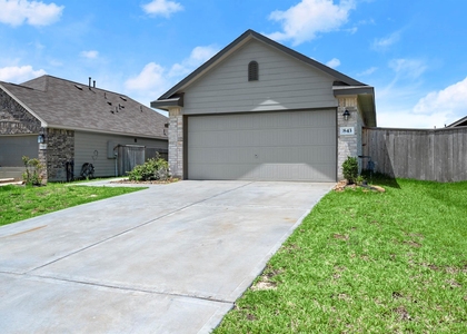 843 Deerhurst - Photo 1