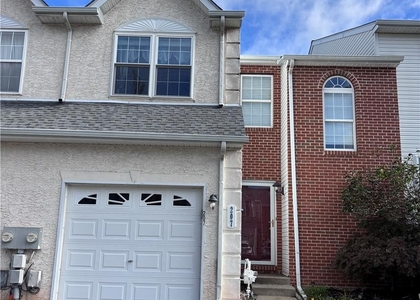 207 Hampshire - Photo 1