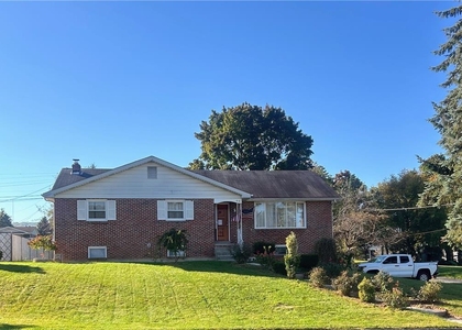 416 E Tioga Street - Photo 1