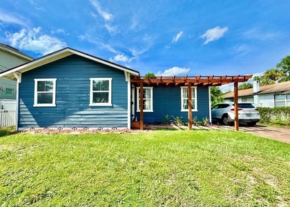 4904 N Highland Avenue - Photo 1