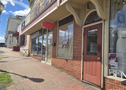 1118 Main Street - Photo 1