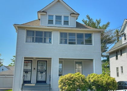 546 Taft Avenue - Photo 1