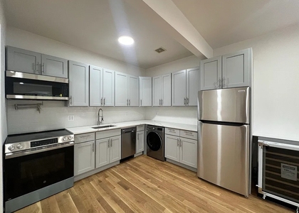 957 Kent Avenue - Photo 1