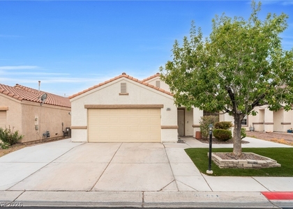 325 Searchlight Drive - Photo 1