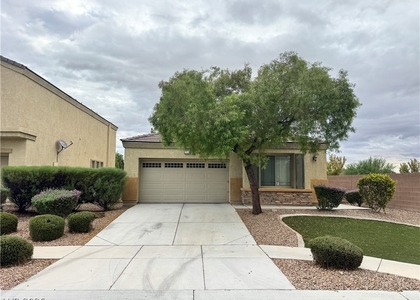 5512 Stelle Amore Street - Photo 1