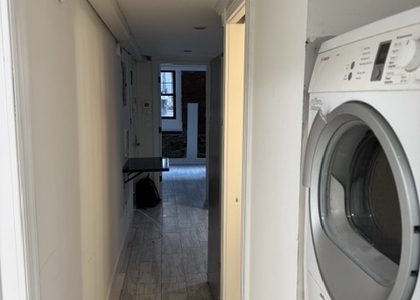 345 East 53rd Street - Photo 1