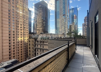 W 55th St - Photo 1