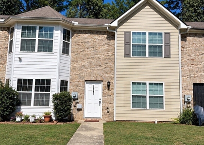 5542 Pineridge Court - Photo 1