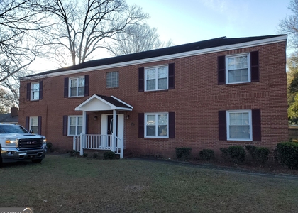 708 Highland Avenue - Photo 1