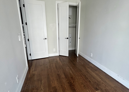 85 Graham Avenue - Photo 1