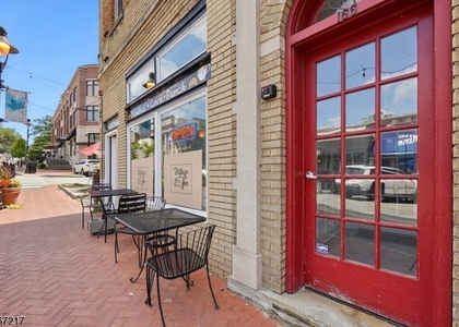 166 Maplewood Ave - Photo 1
