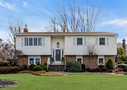 2412 Homestead Avenue - Photo 1