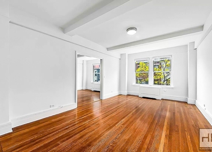 West 86th Street - Photo 1