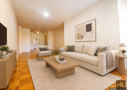 Fourth Avenue - Photo 1