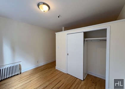 1 Avenue - Photo 1