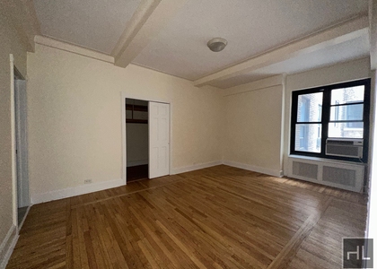 Second Avenue - Photo 1
