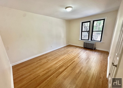 West 10th Street - Photo 1