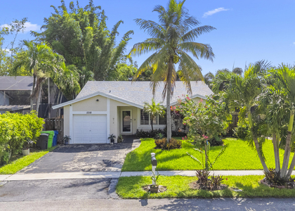 5318 Nw 93rd Avenue - Photo 1
