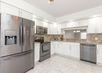 1000 Sw 125th Avenue - Photo 1