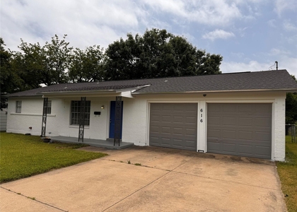 616 Mesquite Avenue - Photo 1