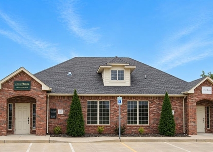 7015 W Hefner Road - Photo 1