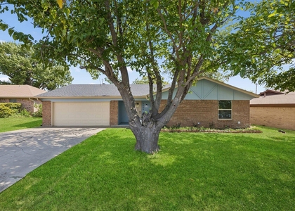 5608 Newman Drive - Photo 1