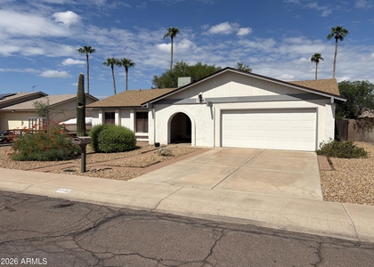 1110 W Hermosa Drive - Photo 1