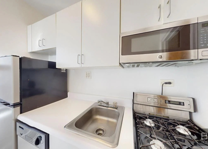 124 East 24th Street - Photo 1