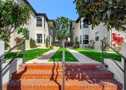 1949 20th Street - Photo 1