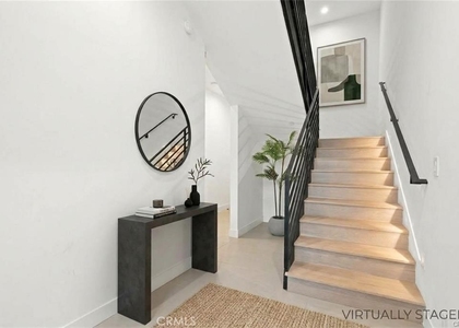 5626 W Murray - Photo 1