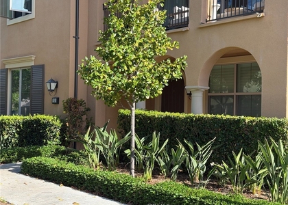 151 Bishop - Photo 1